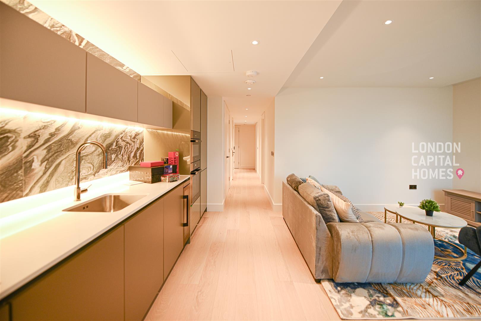 2 bed property in Reflection Apartments, Cascade Way, LONDON